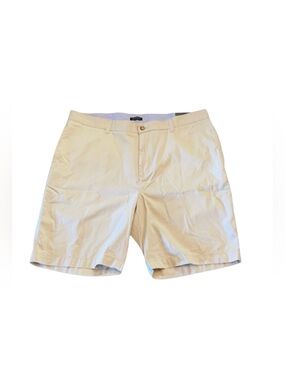 Club Room Men’s Flat Front Khaki Shorts 42B NEW